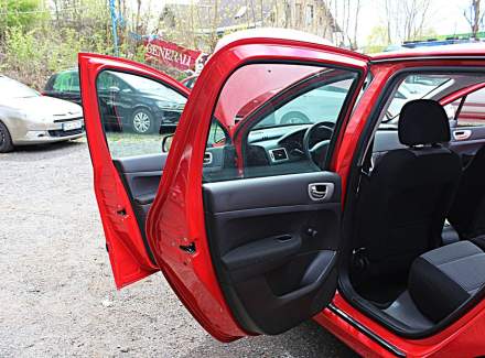 Peugeot - 307