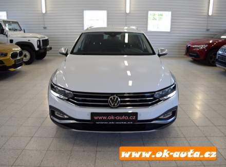 Volkswagen - Passat
