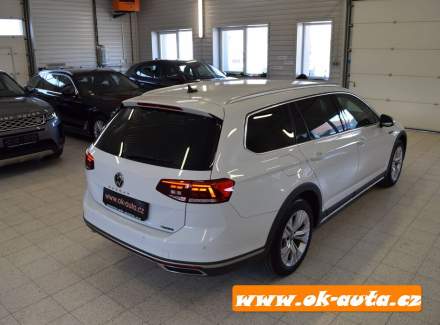 Volkswagen - Passat