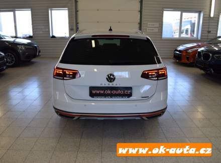 Volkswagen - Passat