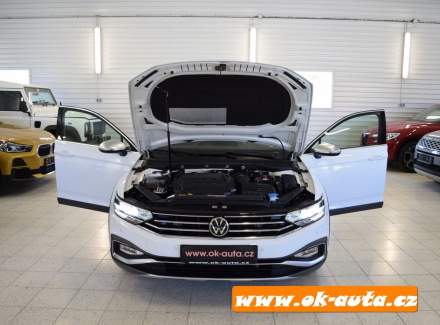 Volkswagen - Passat
