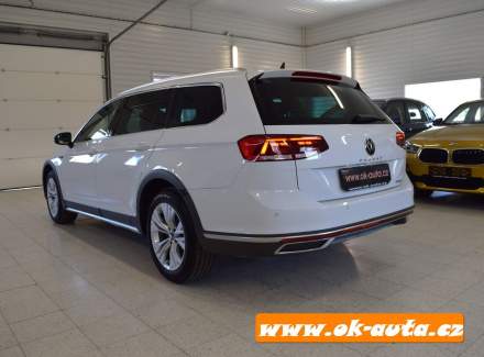 Volkswagen - Passat