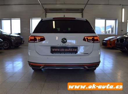 Volkswagen - Passat