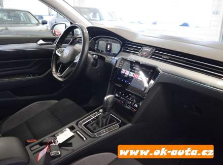 Volkswagen - Passat