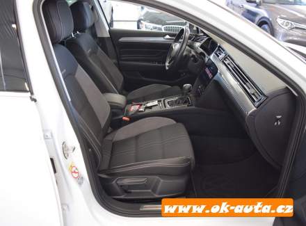 Volkswagen - Passat