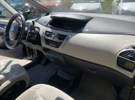 Citroën - C4