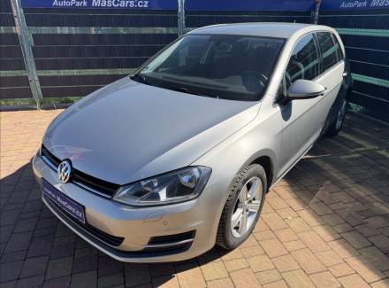Volkswagen - Golf