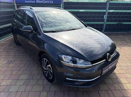 Volkswagen - Golf