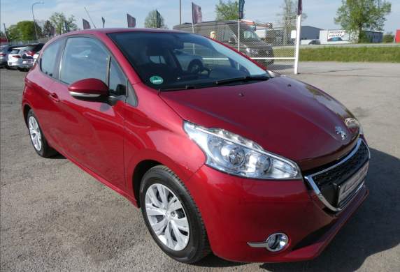 Peugeot - 208