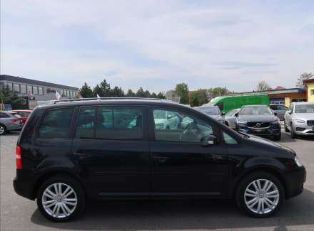 Volkswagen - Touran