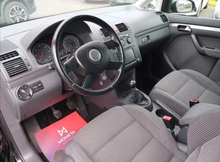 Volkswagen - Touran