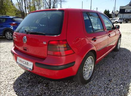 Volkswagen - Golf