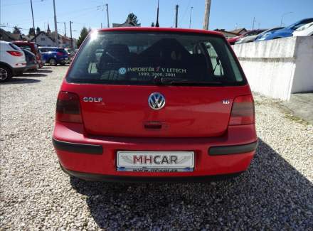 Volkswagen - Golf