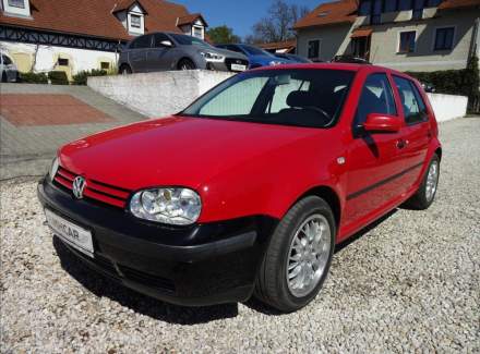 Volkswagen - Golf