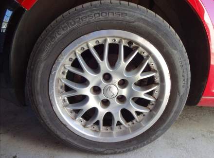 Volkswagen - Golf