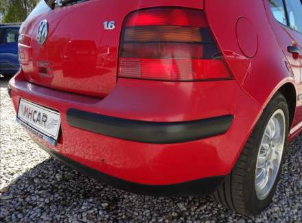 Volkswagen - Golf