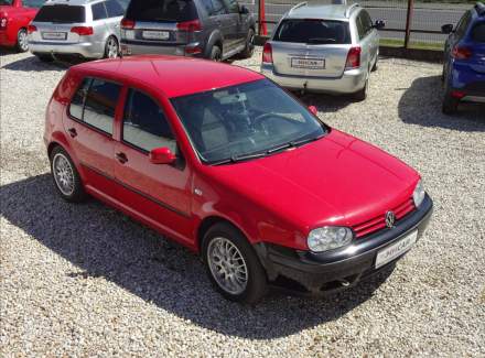 Volkswagen - Golf