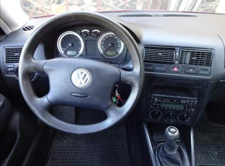 Volkswagen - Golf