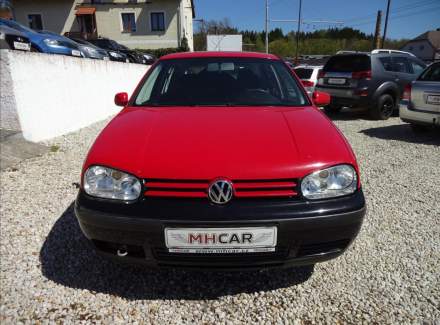Volkswagen - Golf