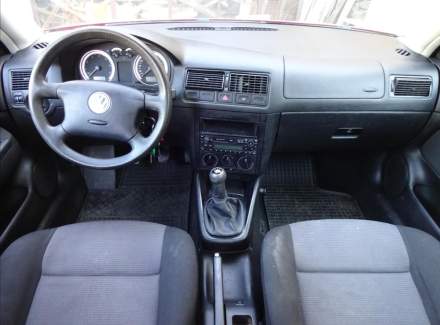 Volkswagen - Golf