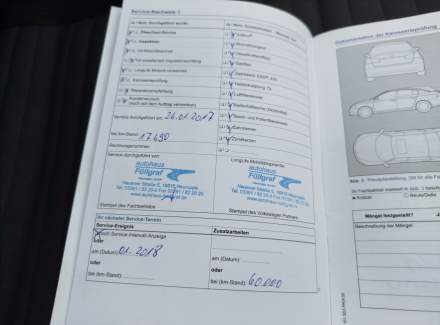 Volkswagen - Golf