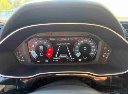 Audi - Q3