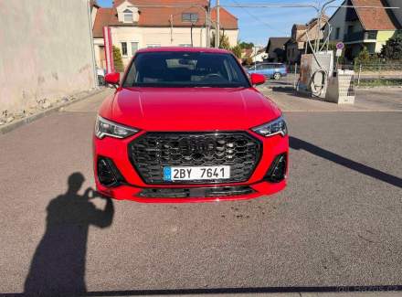 Audi - Q3