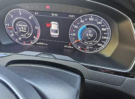 Volkswagen - Passat