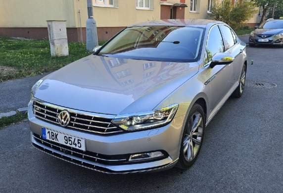 Volkswagen - Passat