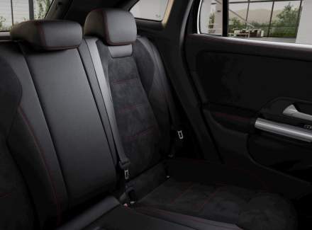 Mercedes-Benz - GLA