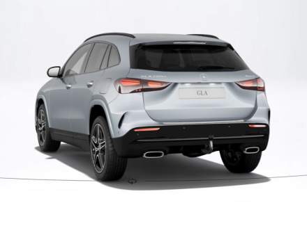 Mercedes-Benz - GLA