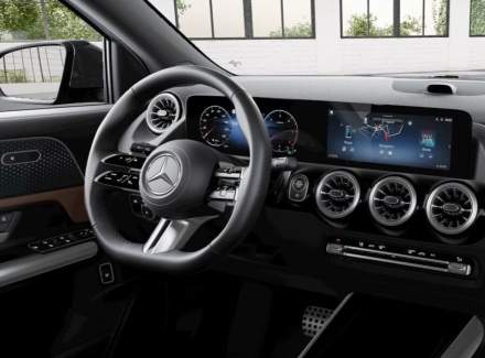 Mercedes-Benz - GLA