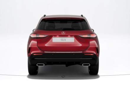 Mercedes-Benz - GLA
