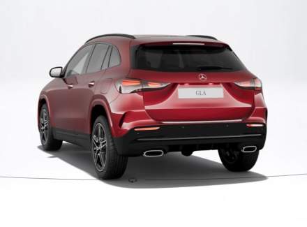 Mercedes-Benz - GLA