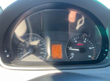 Mercedes-Benz - Vito