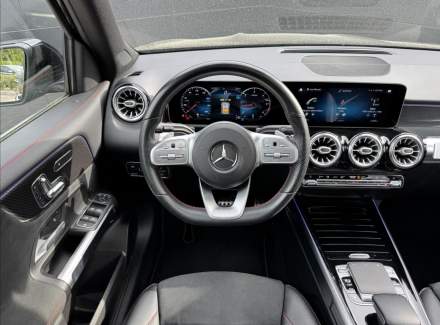 Mercedes-Benz - GLB