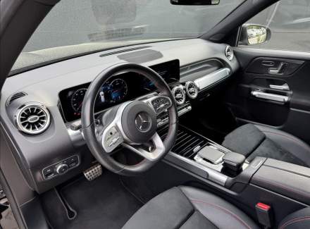 Mercedes-Benz - GLB