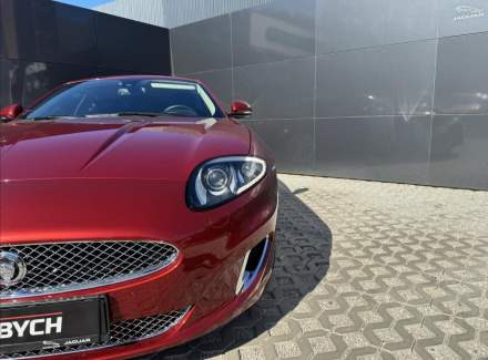 Jaguar - XK 8