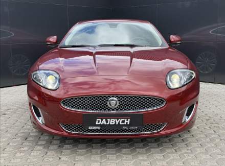 Jaguar - XK 8