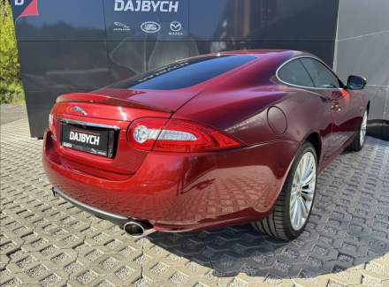 Jaguar - XK 8