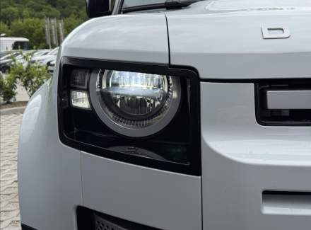 Land Rover - Defender