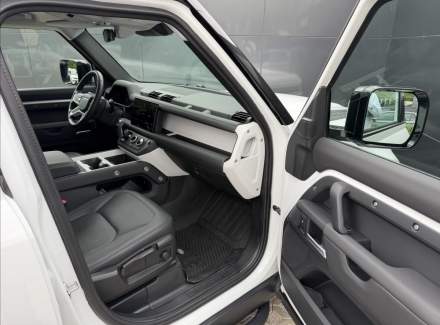 Land Rover - Defender