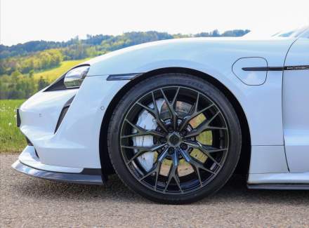 Porsche - Taycan