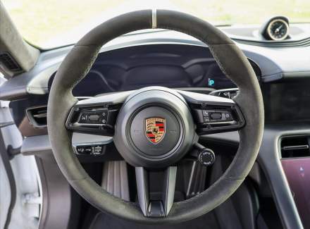 Porsche - Taycan