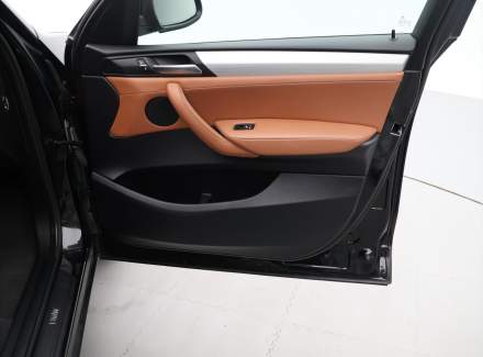 BMW - X3