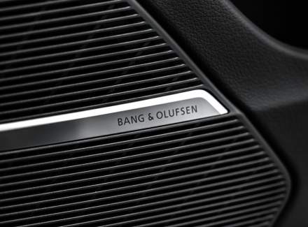 Audi - Q8