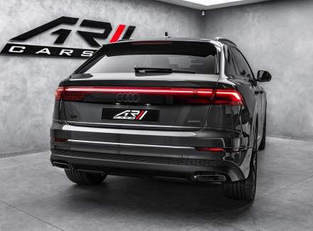 Audi - Q8