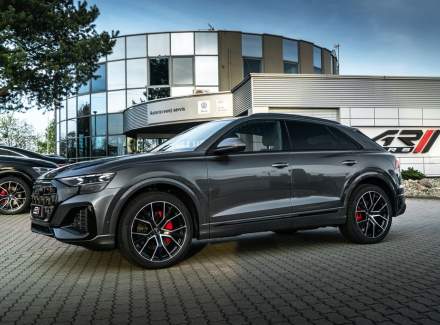 Audi - Q8