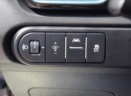 Kia - XCeed