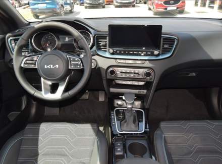 Kia - XCeed